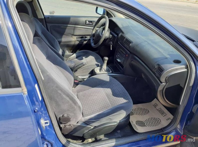 1998' Volkswagen Passat photo #4