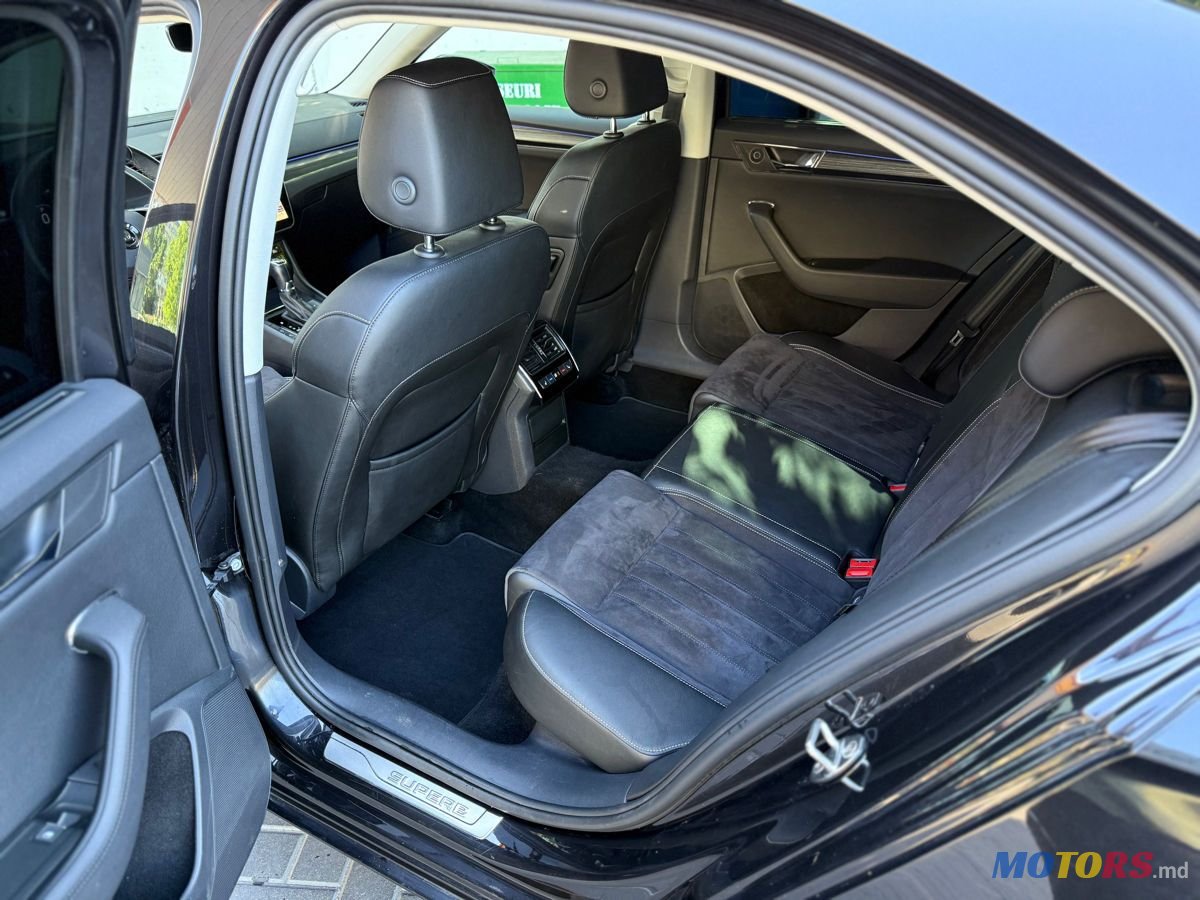 2019' Skoda Superb photo #6
