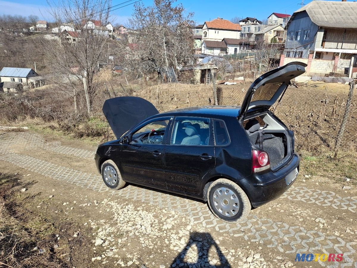 2008' Volkswagen Polo photo #6