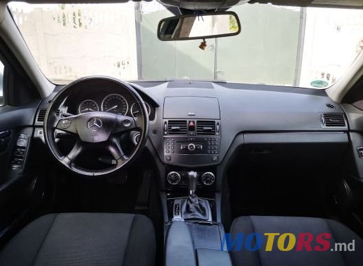 2009' Mercedes-Benz C-Class photo #5