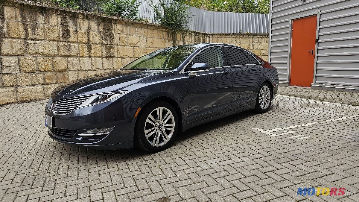 2014' Lincoln MKZ photo #2
