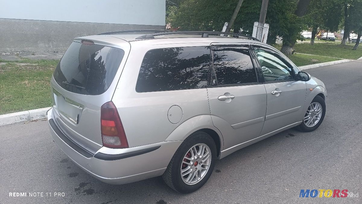 2004' Ford Focus photo #3