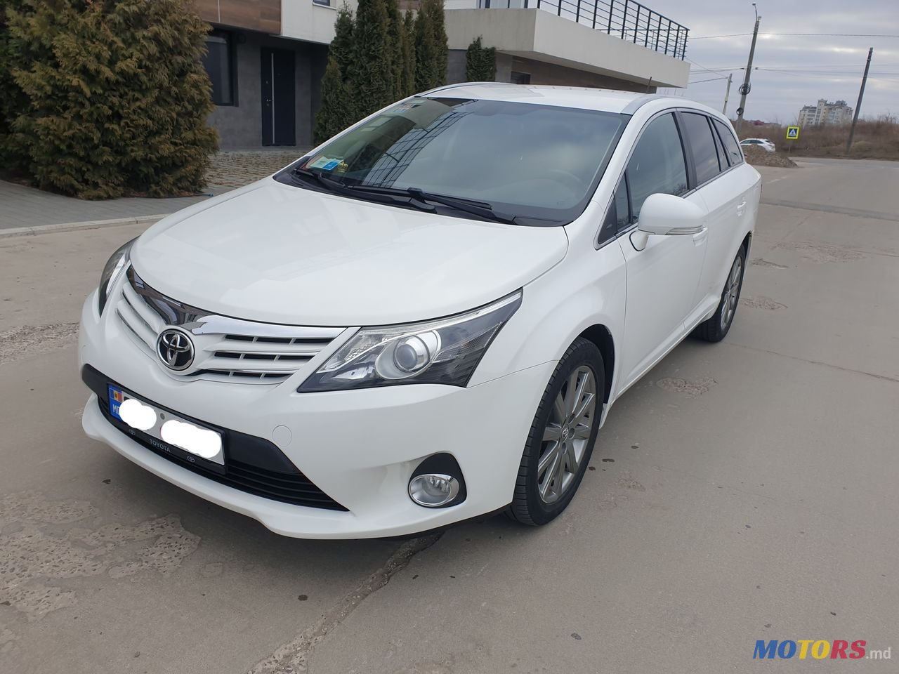 2014' Toyota Avensis photo #1