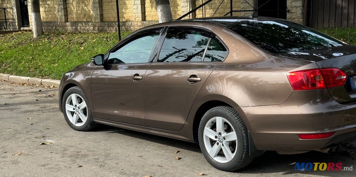 2012' Volkswagen Jetta photo #1