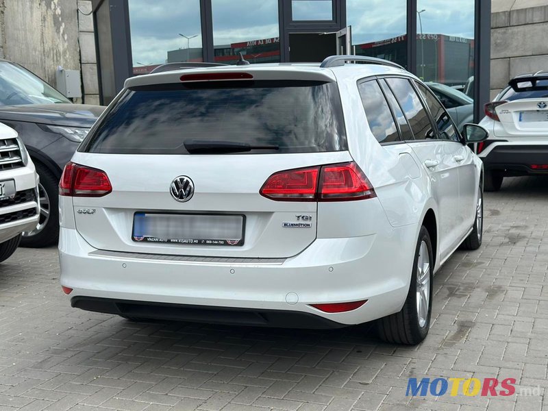 2016' Volkswagen Golf photo #6