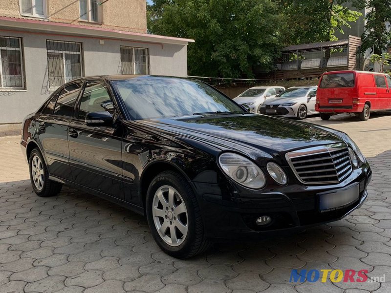 2007' Mercedes-Benz E-Class photo #6