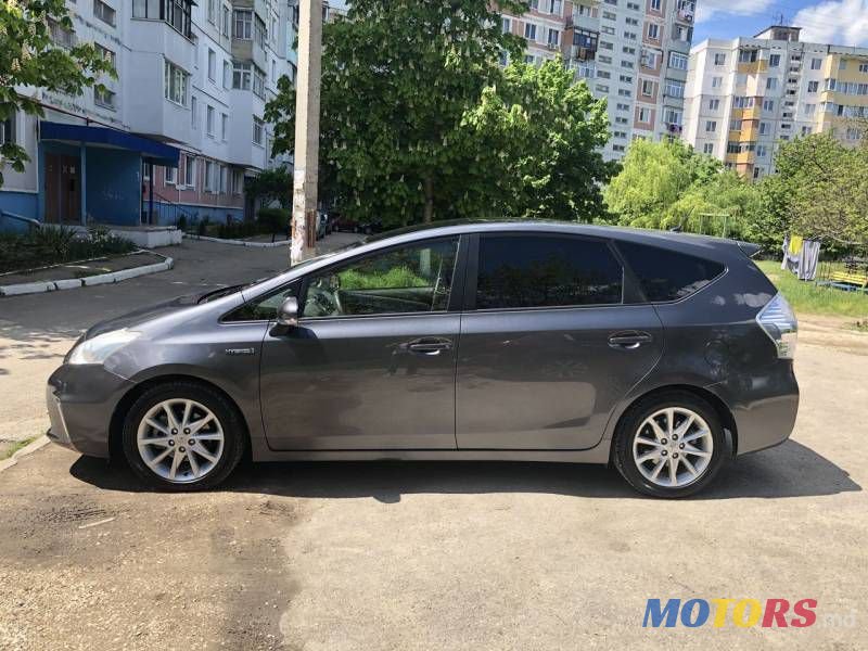 2012' Toyota Prius + photo #1