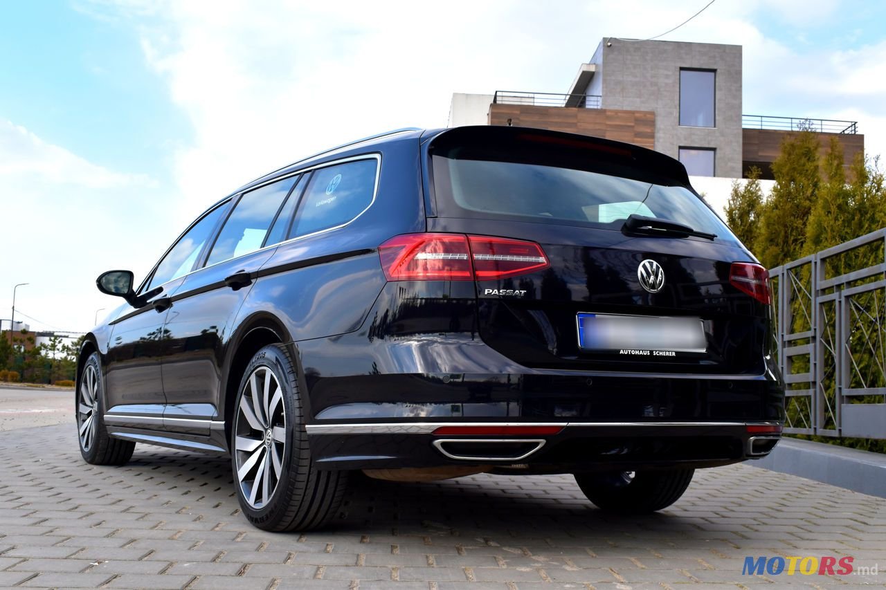 2016' Volkswagen Passat photo #4