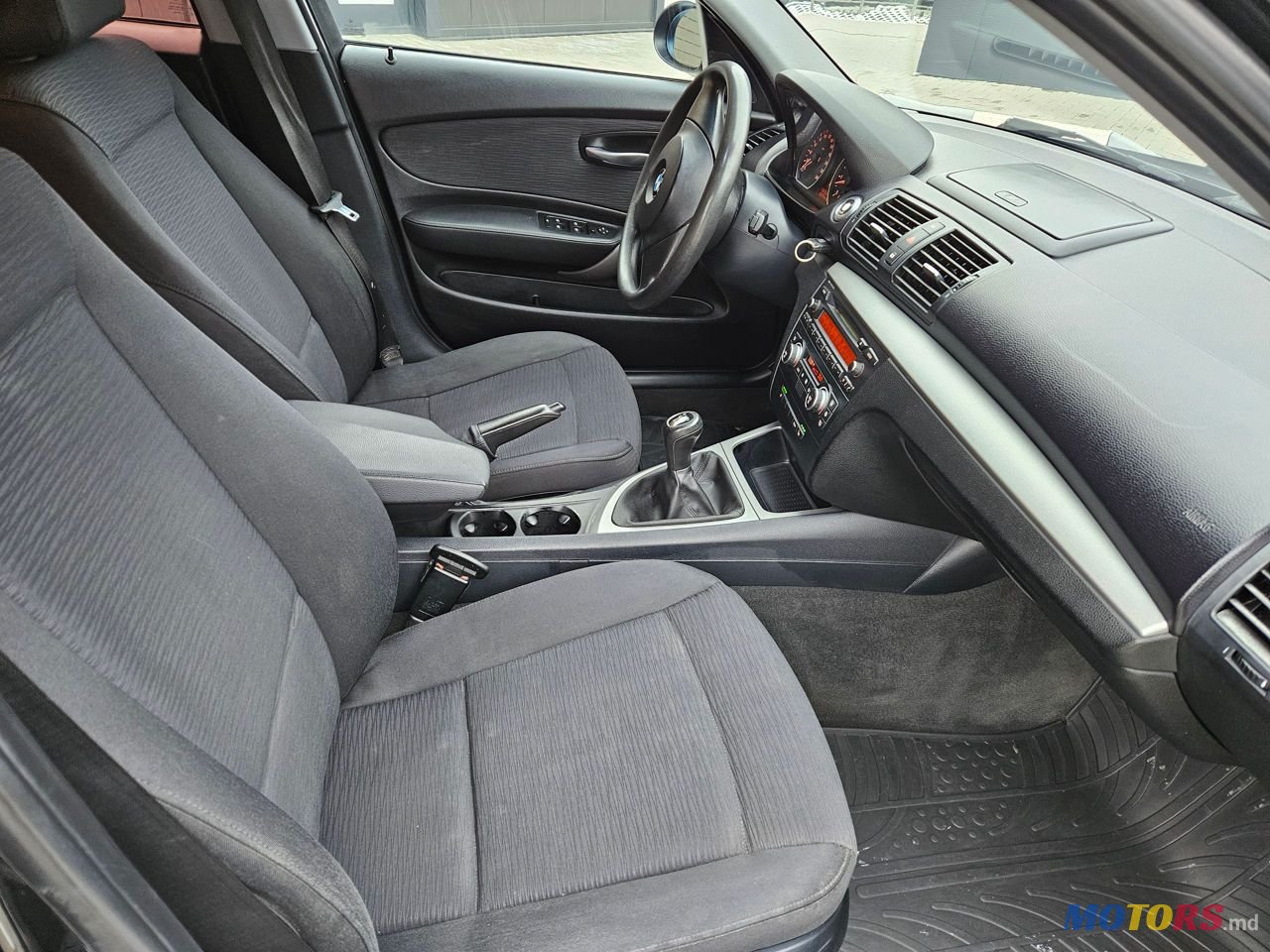 2008' BMW 1 Series photo #3