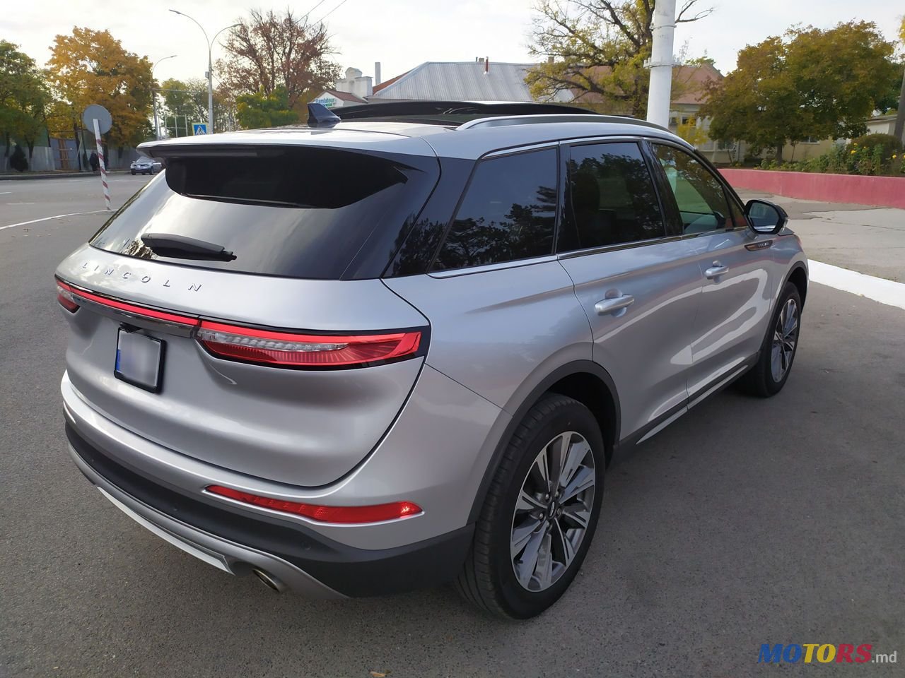 2020' Lincoln Aviator photo #5