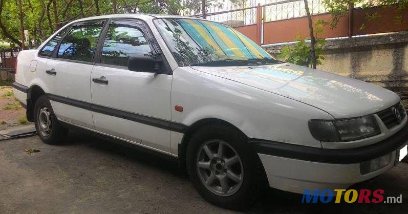 1996' Volkswagen Passat photo #1