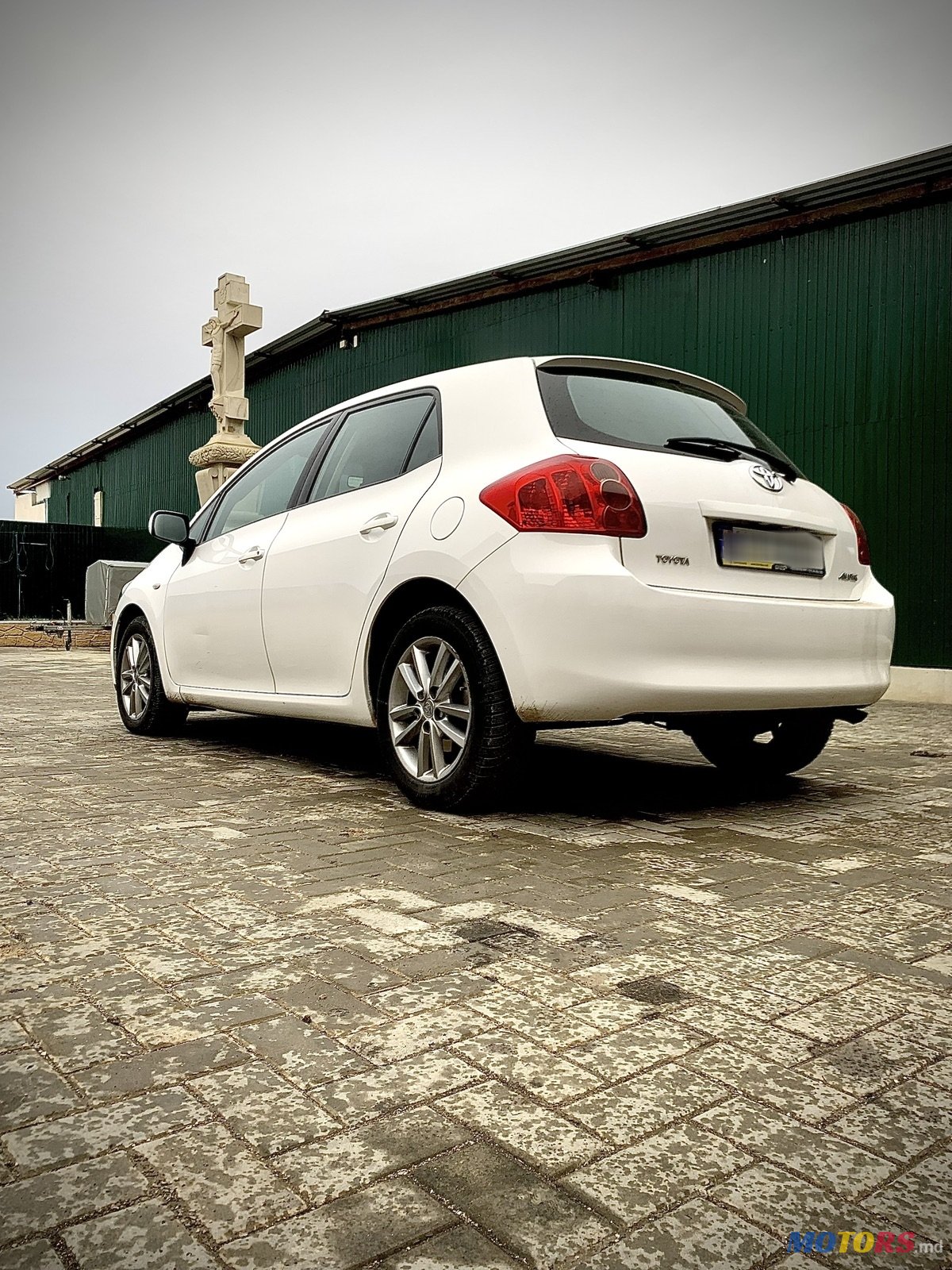 2009' Toyota Auris photo #4