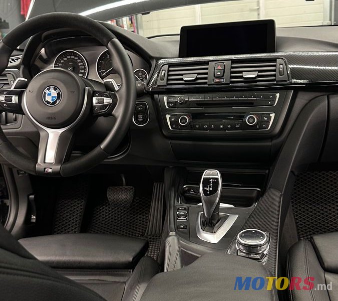 2013' BMW 3 Series photo #6