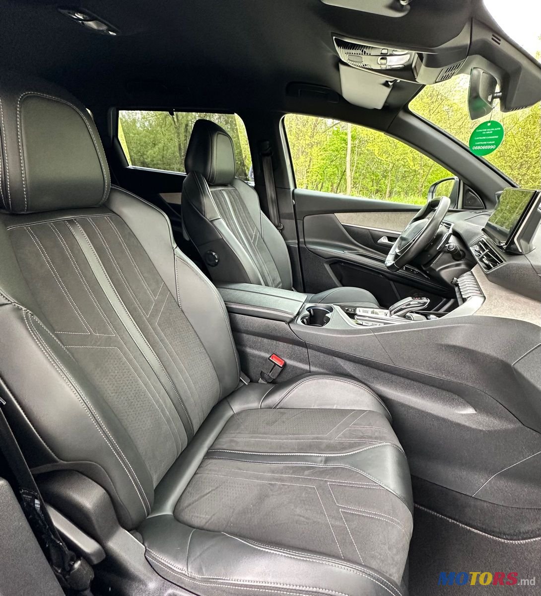 2021' Peugeot 5008 photo #6
