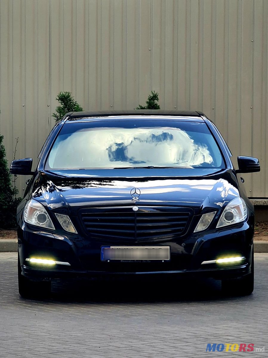 2012' Mercedes-Benz E-Class photo #1