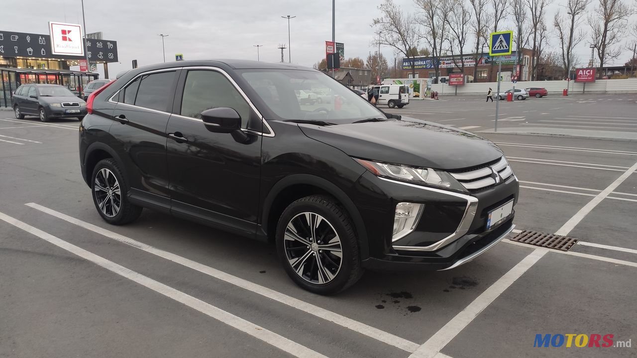 2018' Mitsubishi Eclipse Cross photo #3