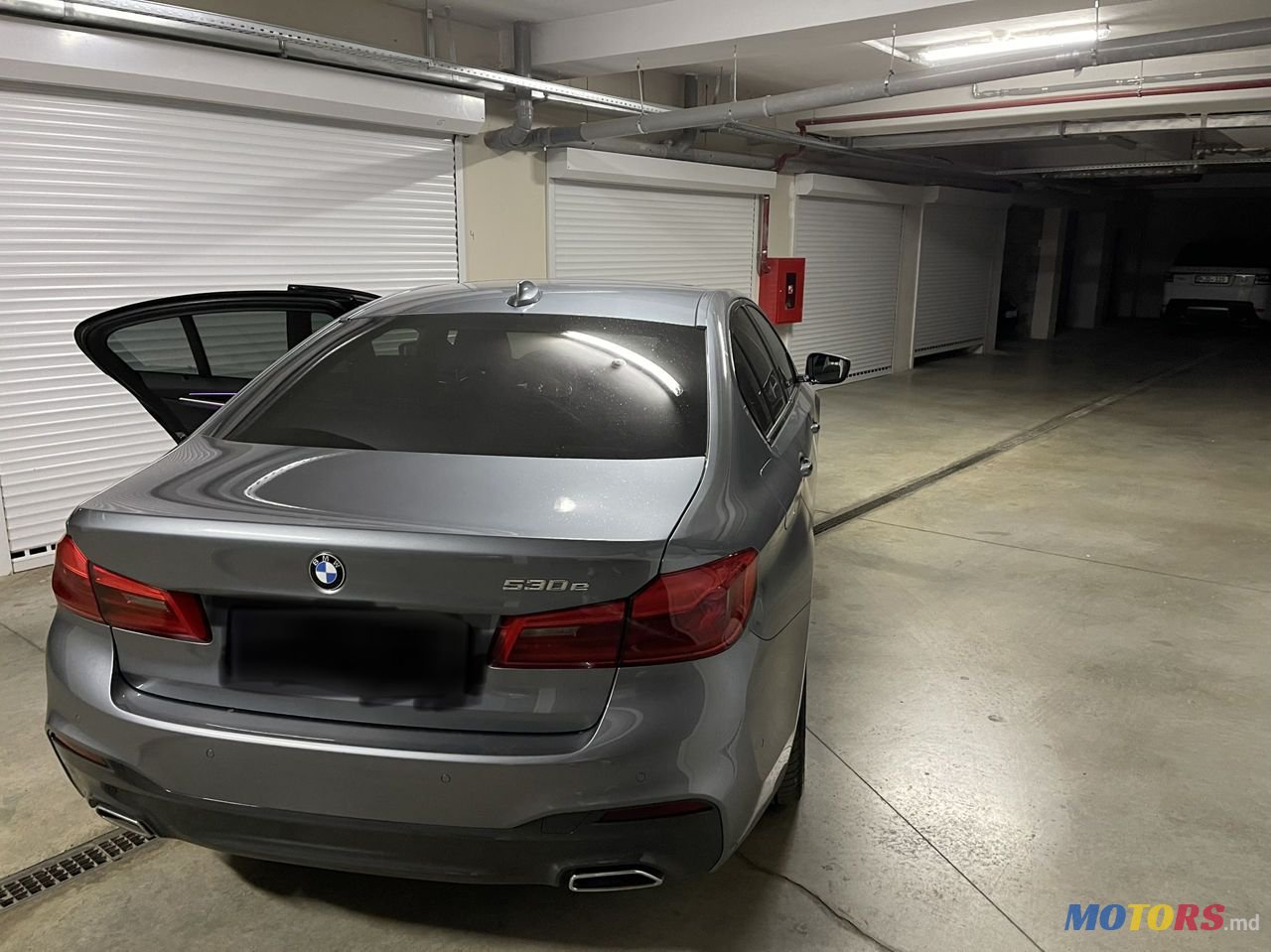 2019' BMW 5 Series photo #3