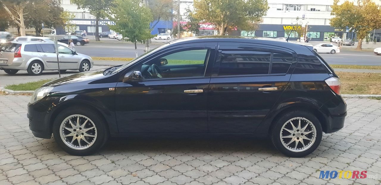 2006' Opel Astra photo #2