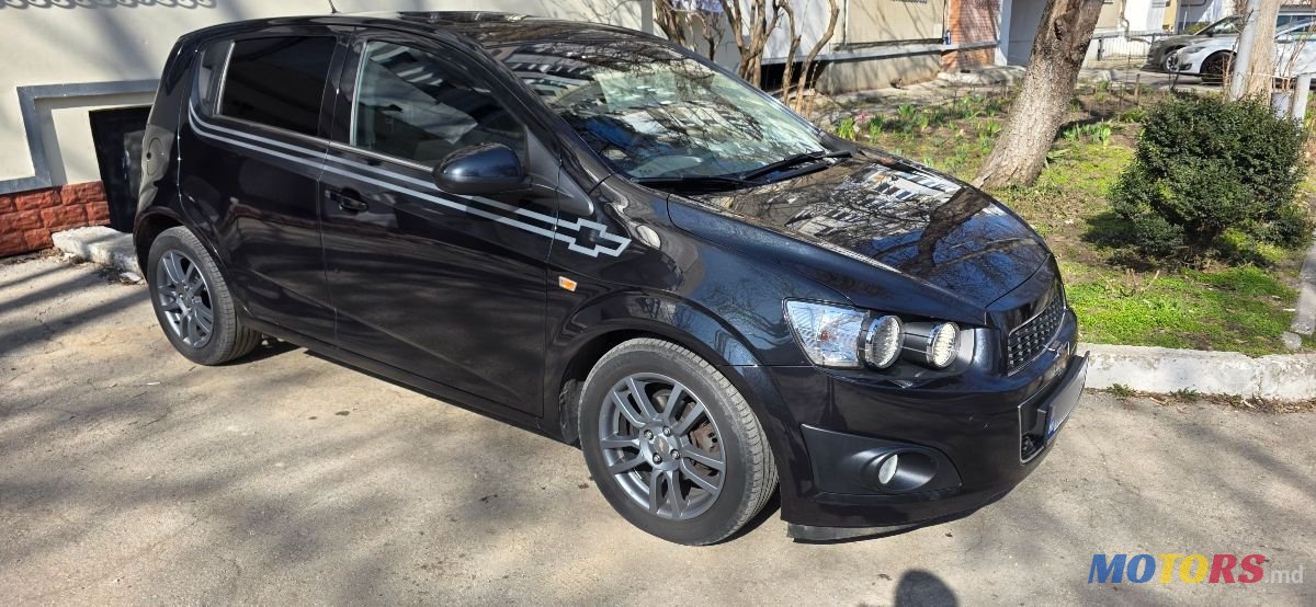 2012' Chevrolet Aveo photo #2