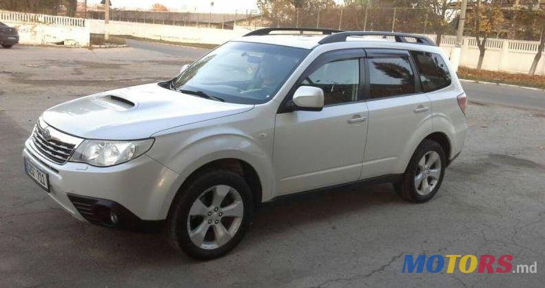 2010' Subaru Forester photo #1