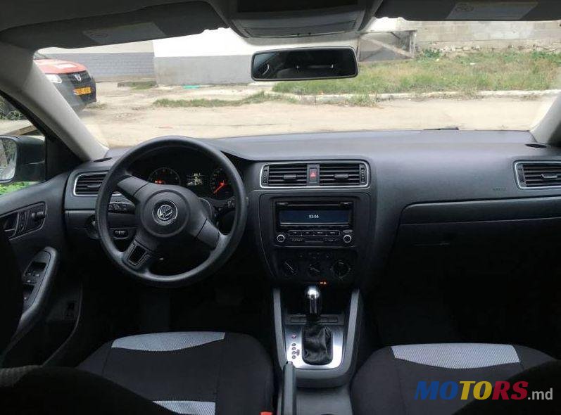 2012' Volkswagen Jetta photo #1