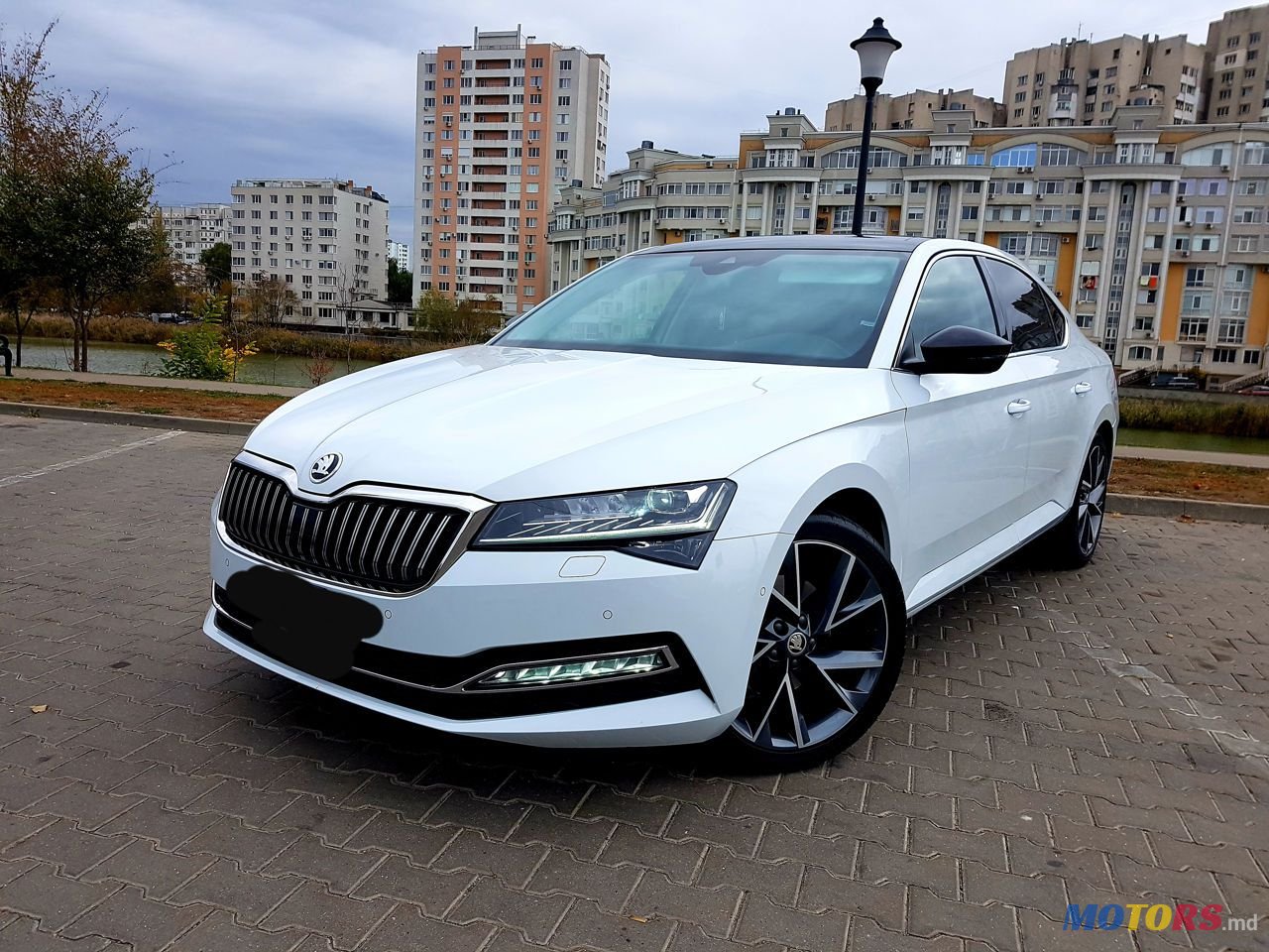 2020' Skoda Superb photo #3