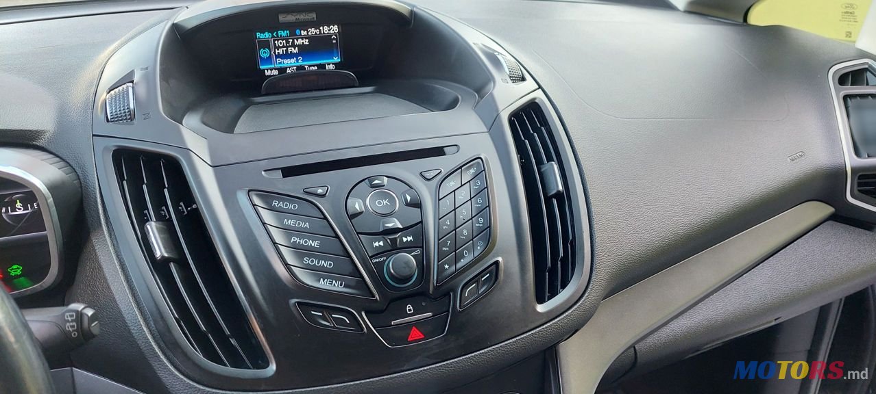 2013' Ford C-MAX photo #5