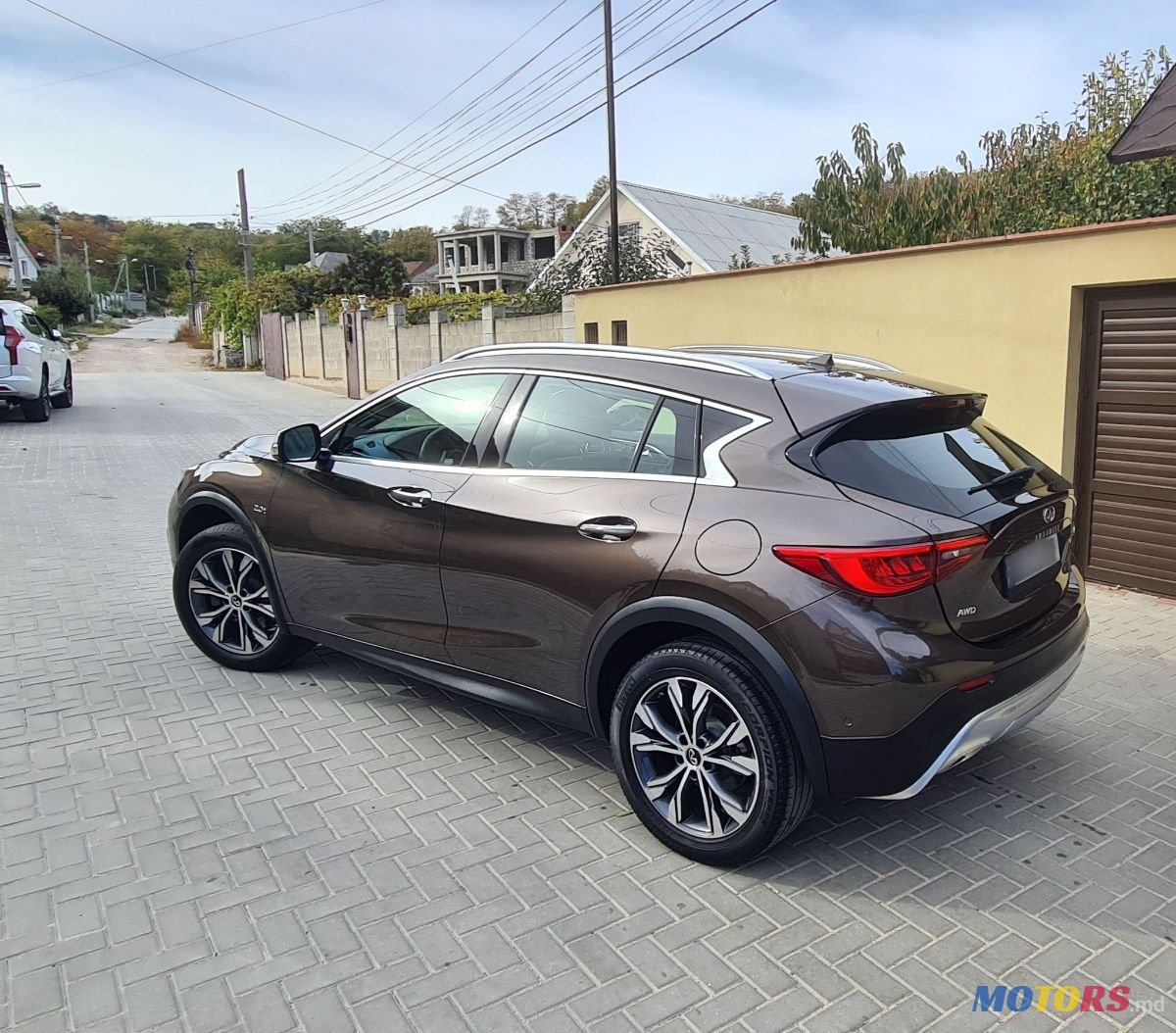 2016' Infiniti QX30 photo #5