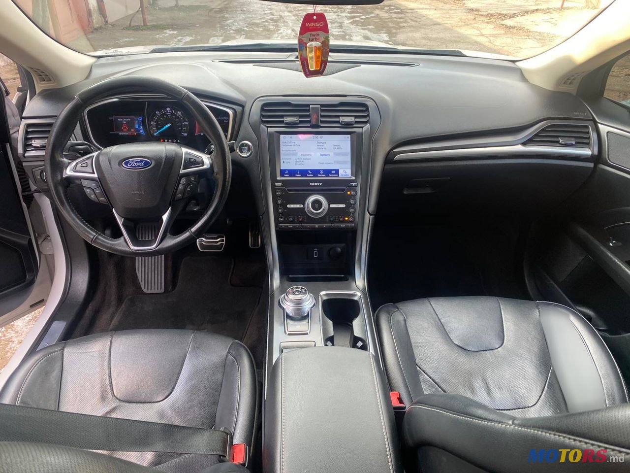 2017' Ford Fusion photo #2