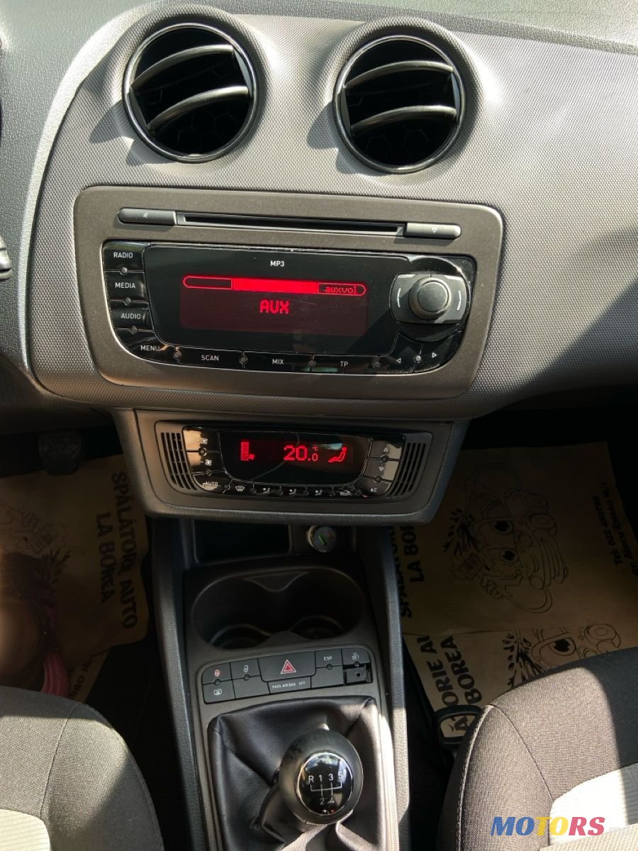 2012' SEAT Ibiza photo #5