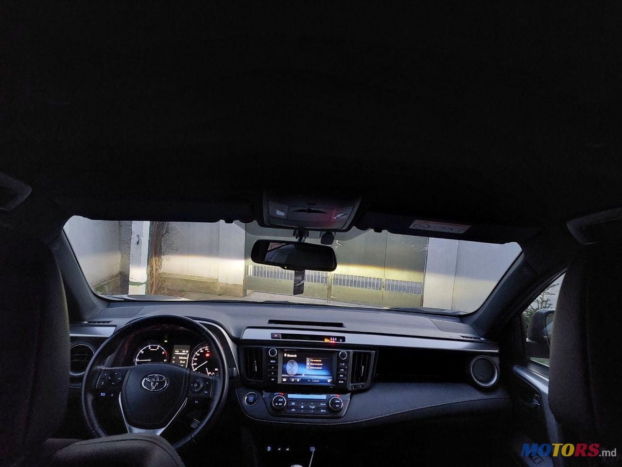 2016' Toyota RAV4 photo #4