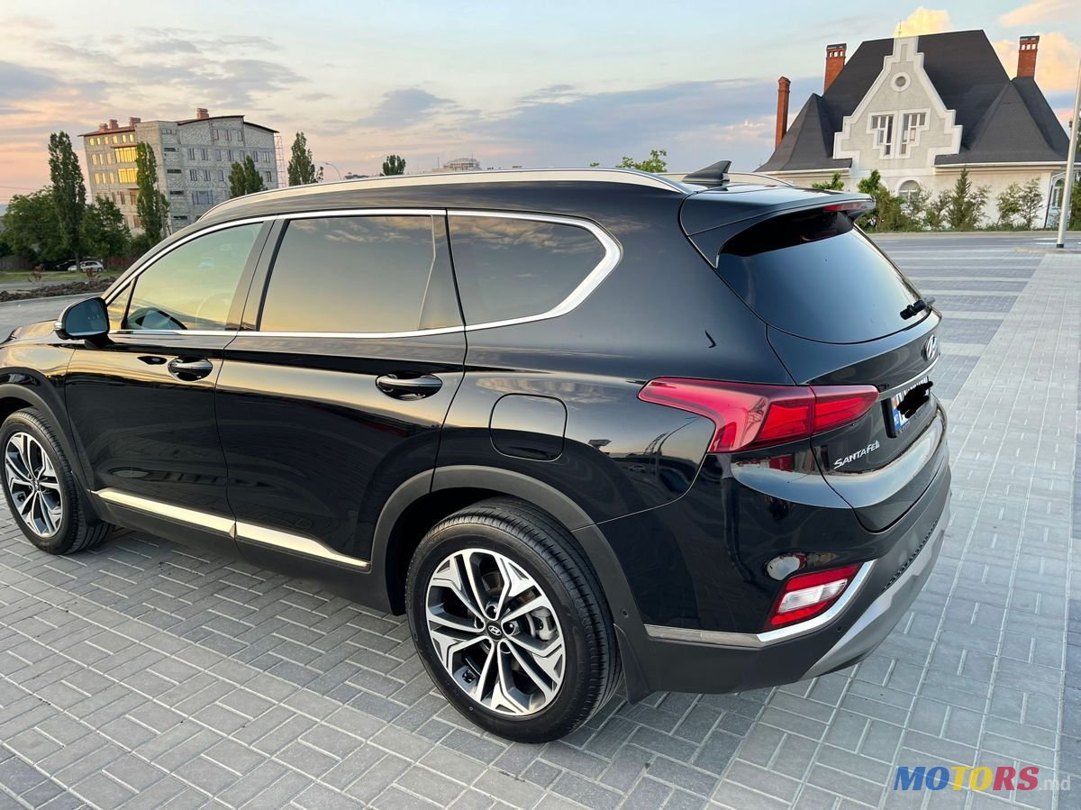 2019' Hyundai Santa Fe photo #6