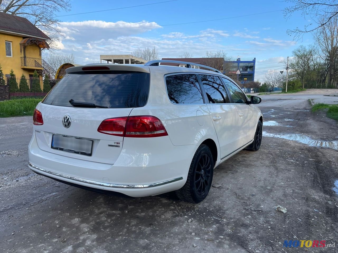 2012' Volkswagen Passat photo #3