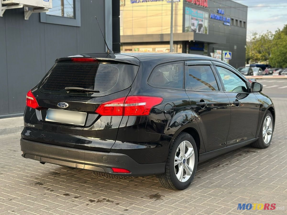 2015' Ford Focus photo #5