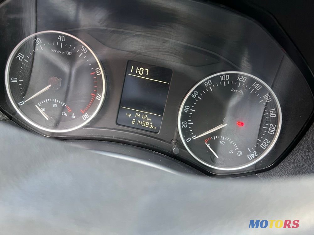 2009' Skoda Octavia photo #2