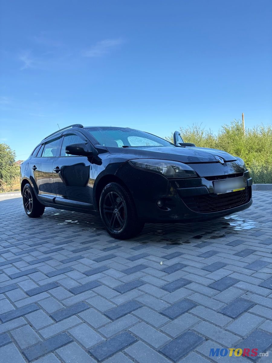 2010' Renault Megane photo #1