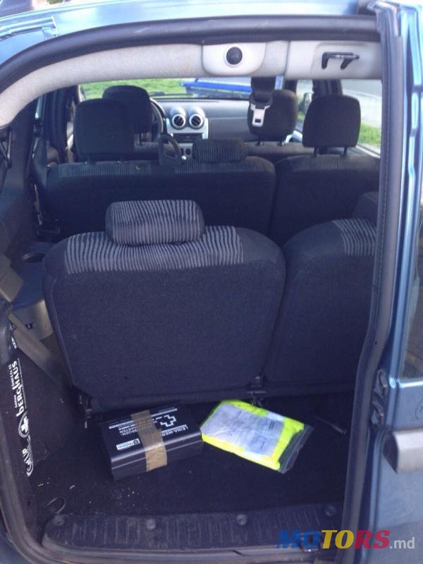 2009' Dacia Logan photo #5