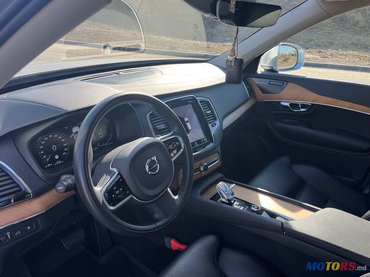 2023' Volvo XC90 photo #5