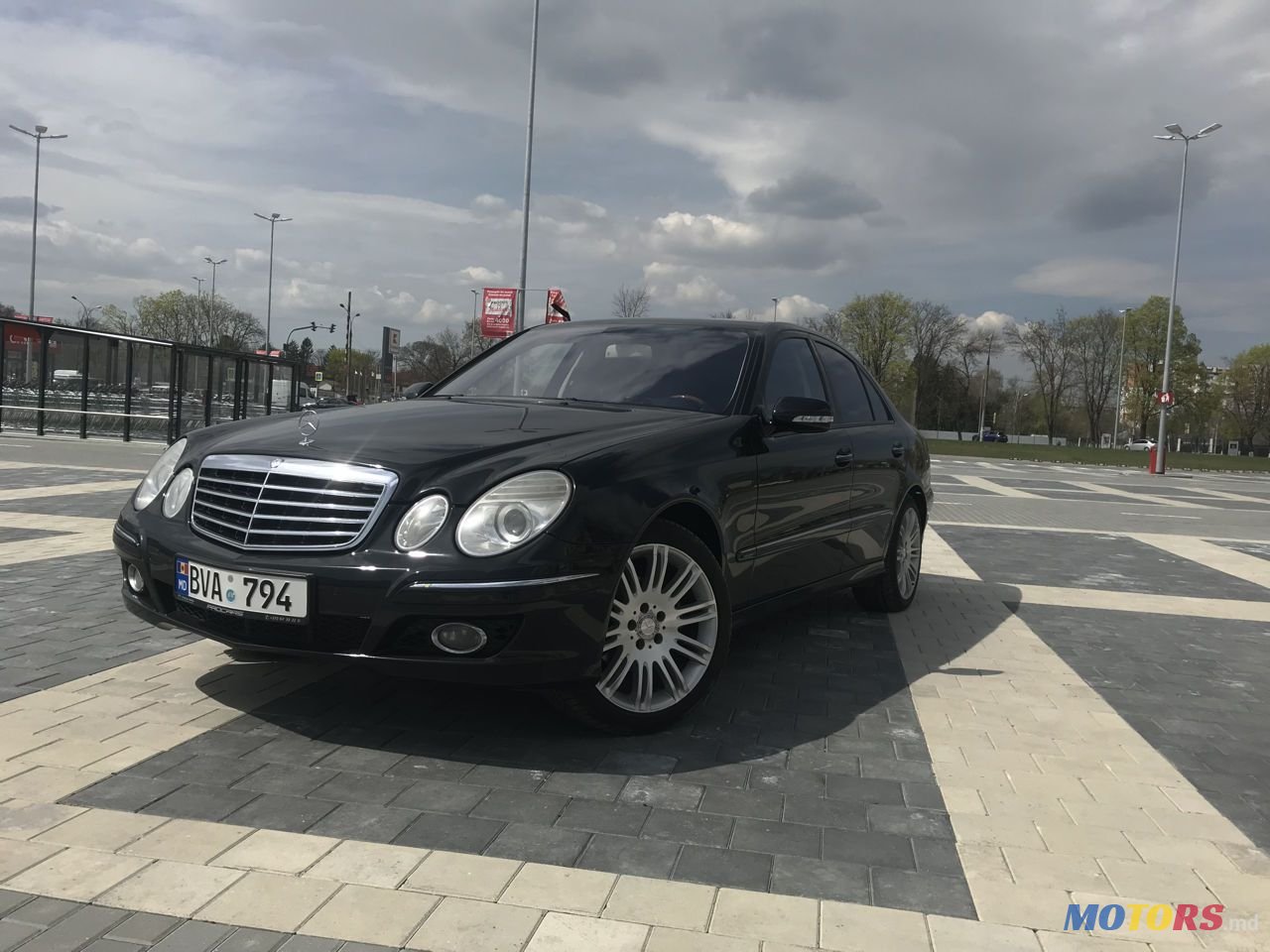 2008' Mercedes-Benz E Класс photo #1