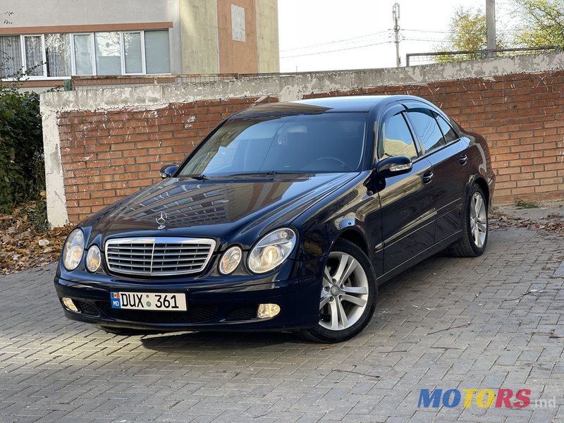 2004' Mercedes-Benz E Класс photo #1