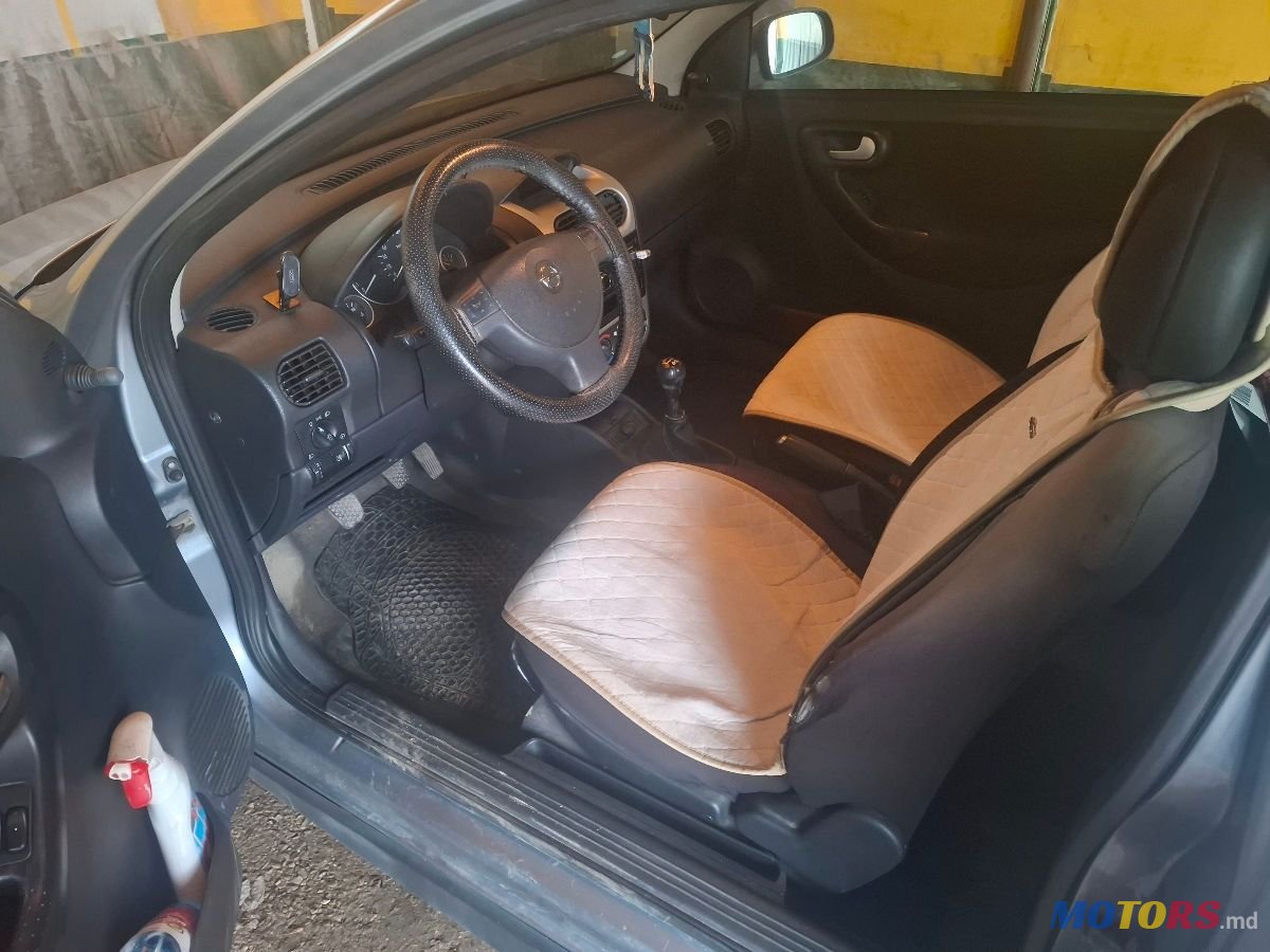 2005' Opel Corsa photo #4