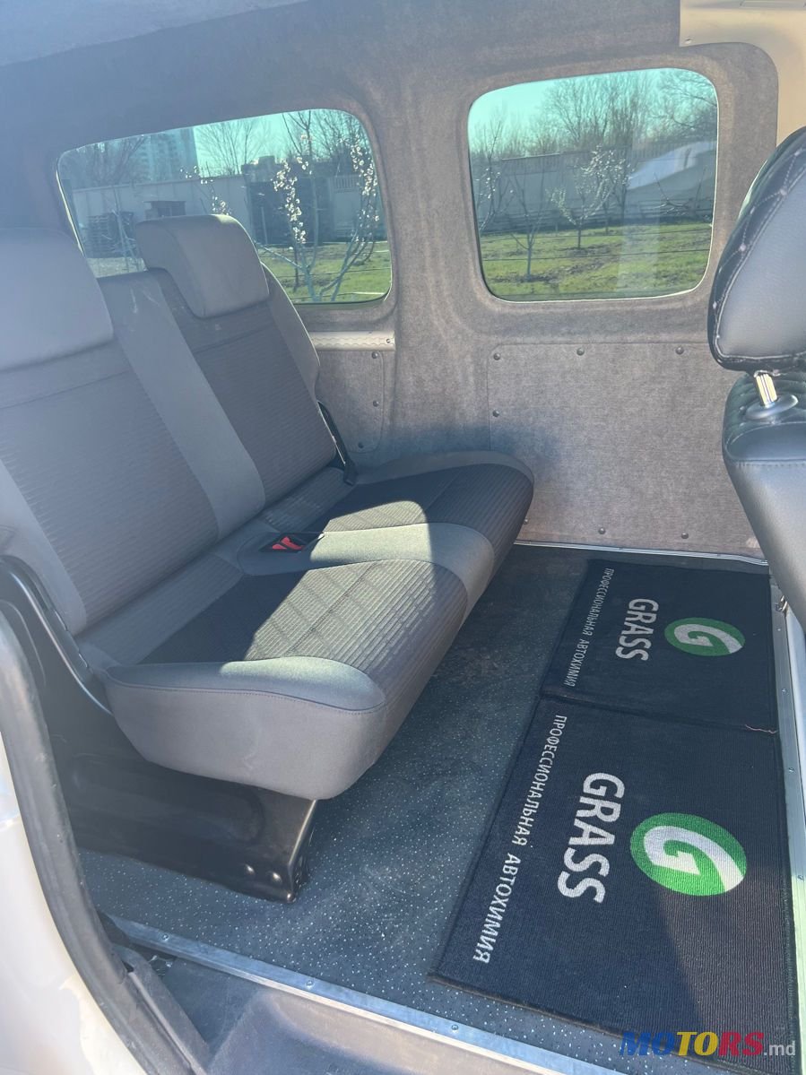 2013' Volkswagen Caddy photo #6