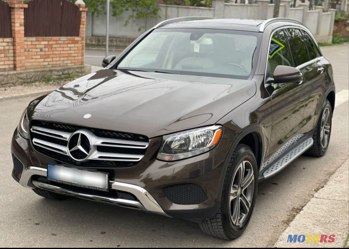 2016' Mercedes-Benz GLC photo #3