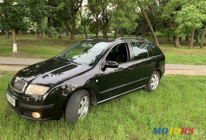 2007' Skoda Fabia photo #1
