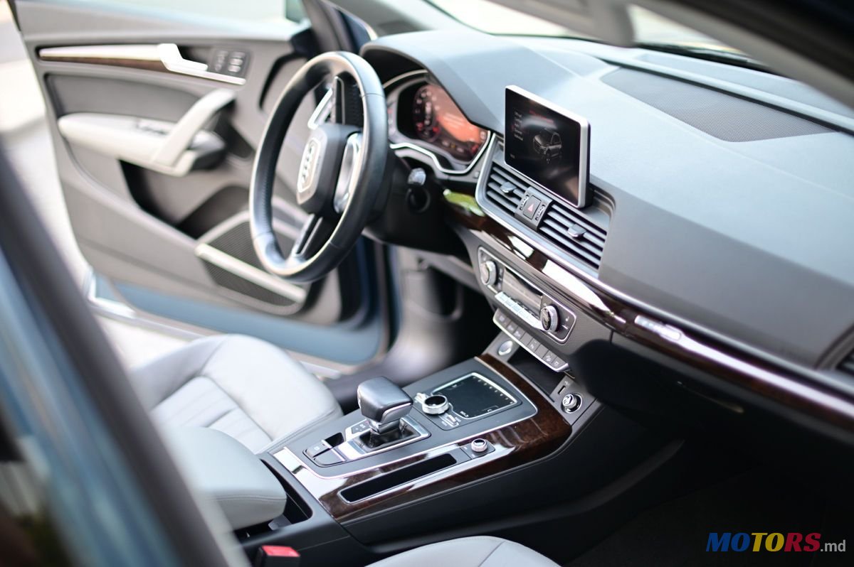 2018' Audi Q5 photo #4