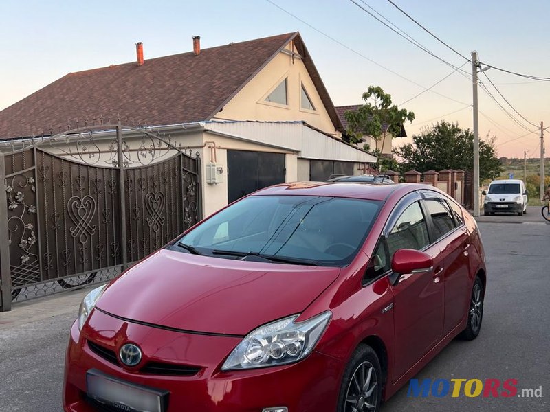 2010' Toyota Prius photo #2