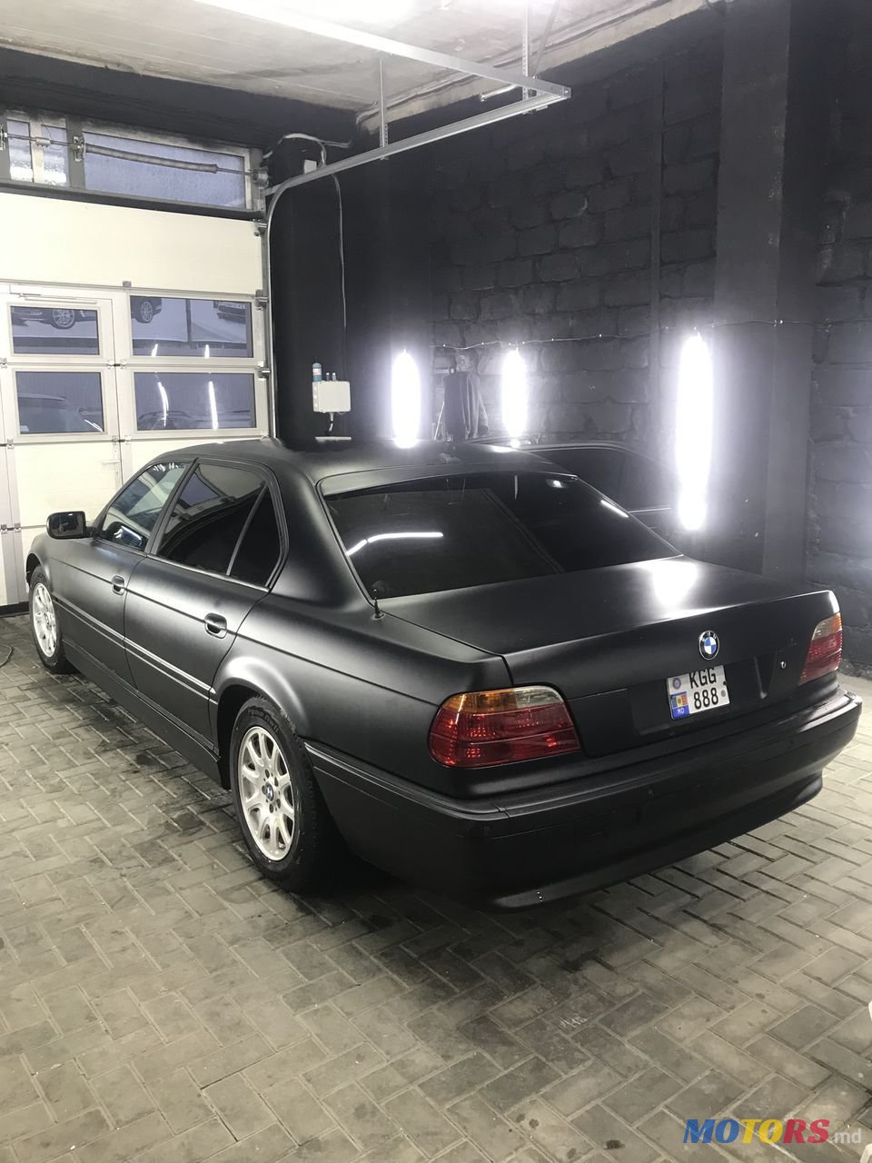 2001' BMW 7 Series photo #1