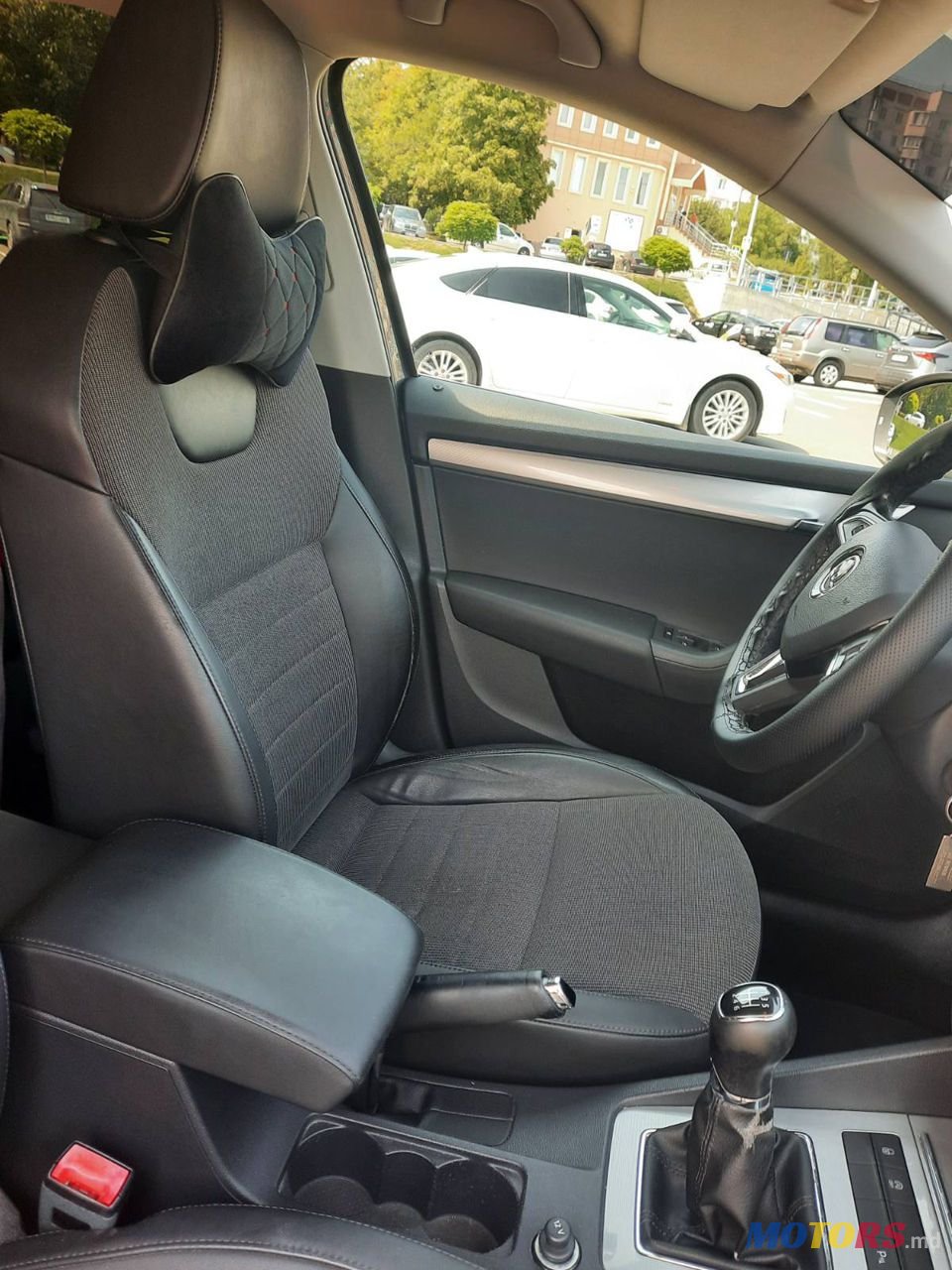 2014' Skoda Octavia photo #2