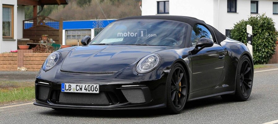 Porsche 911 Speedster Caught Posing For The Spy Camera