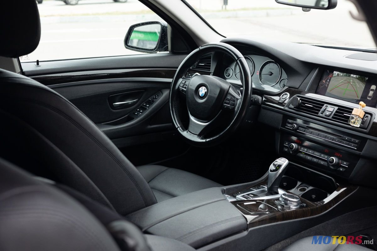 2016' BMW 5 Series photo #4